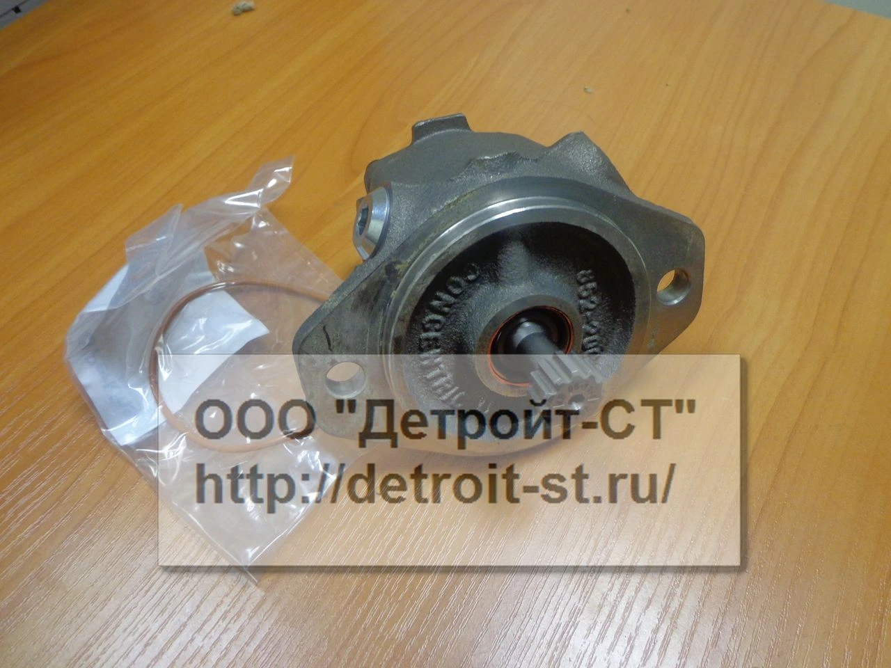 Насос топливный Perkins-Caterpillar KRP1679 (3166864, 316-6864, 10R-8712, 10R8712, 139-6180, 1396180) фото запчасти