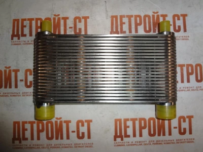 Масляный радиатор Cummins KTA-19, KTTA-19, KTA-38, KTA-50 4916621 фото запчасти