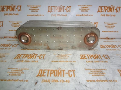 Масляный радиатор Deutz 1013 04288126 (4288126, 0428-8126, 04209930, 4209930, 0420-9930) фото запчасти