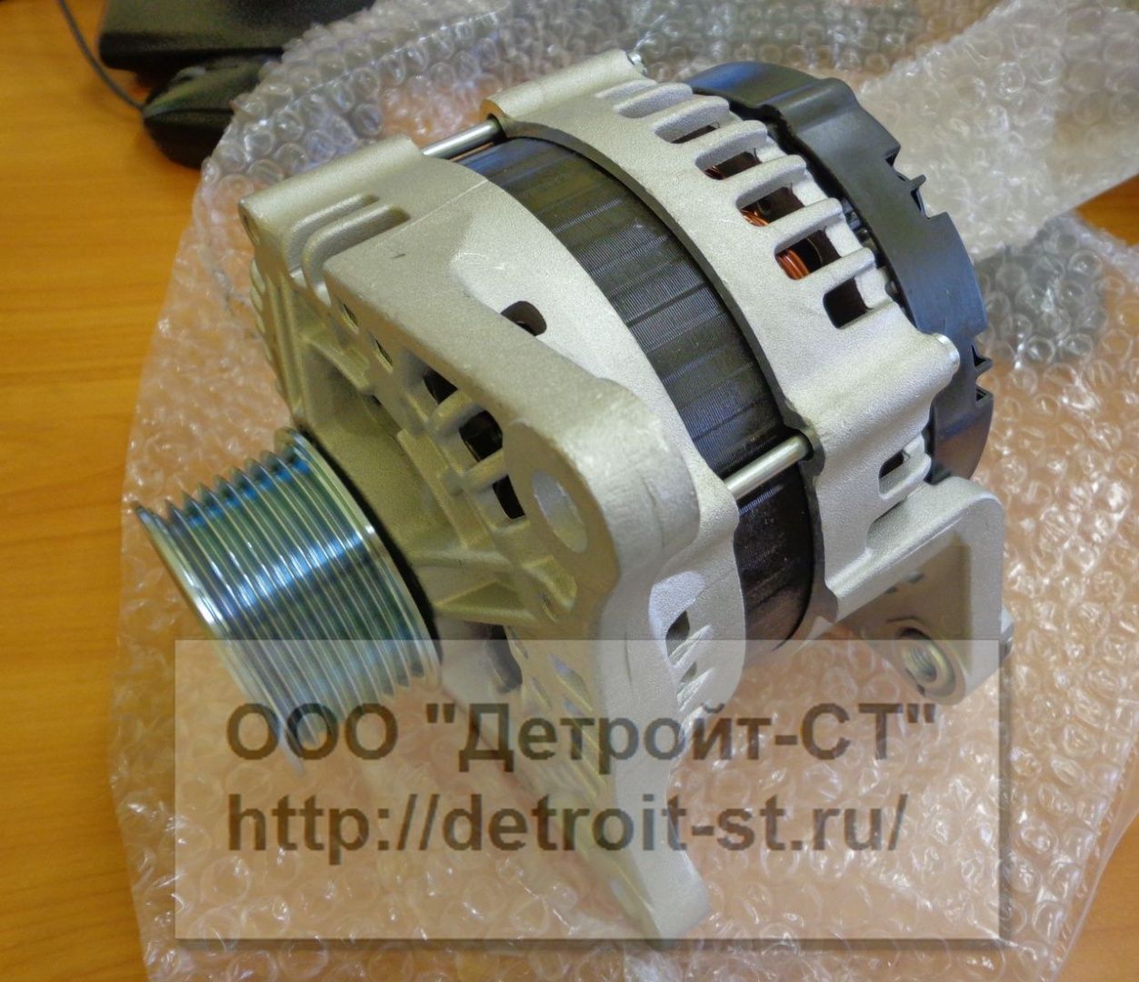 Генератор Cummins ISF2,8 5266781 (5262499) фото запчасти