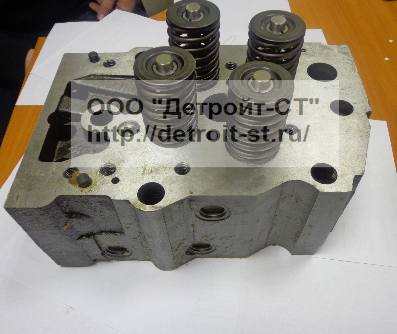 Головка блока в сборе Cummins KTA-19 3021692 (3068402, 3081073, 3811988, 3018868, 3009138, 3007572) фото запчасти