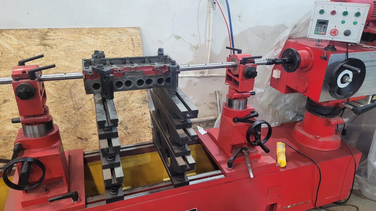 Горизонтально-расточной станок T8120VF для постелей ГБЦ и блока цилиндров