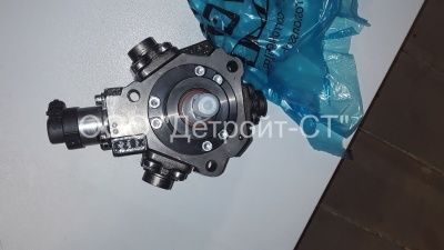 Топливный насос Cummins 4990601 фото запчасти