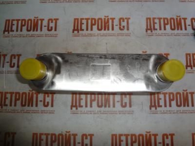 Масляный радиатор Cummins KTA-19, KTTA-19, KTA-38, KTA-50 4916621 фото запчасти