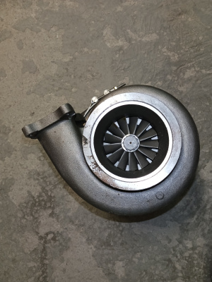 Турбина Cummins HX83 4956104 (4089297, 2838542, 3599008, 3599007, 3599009) фото запчасти